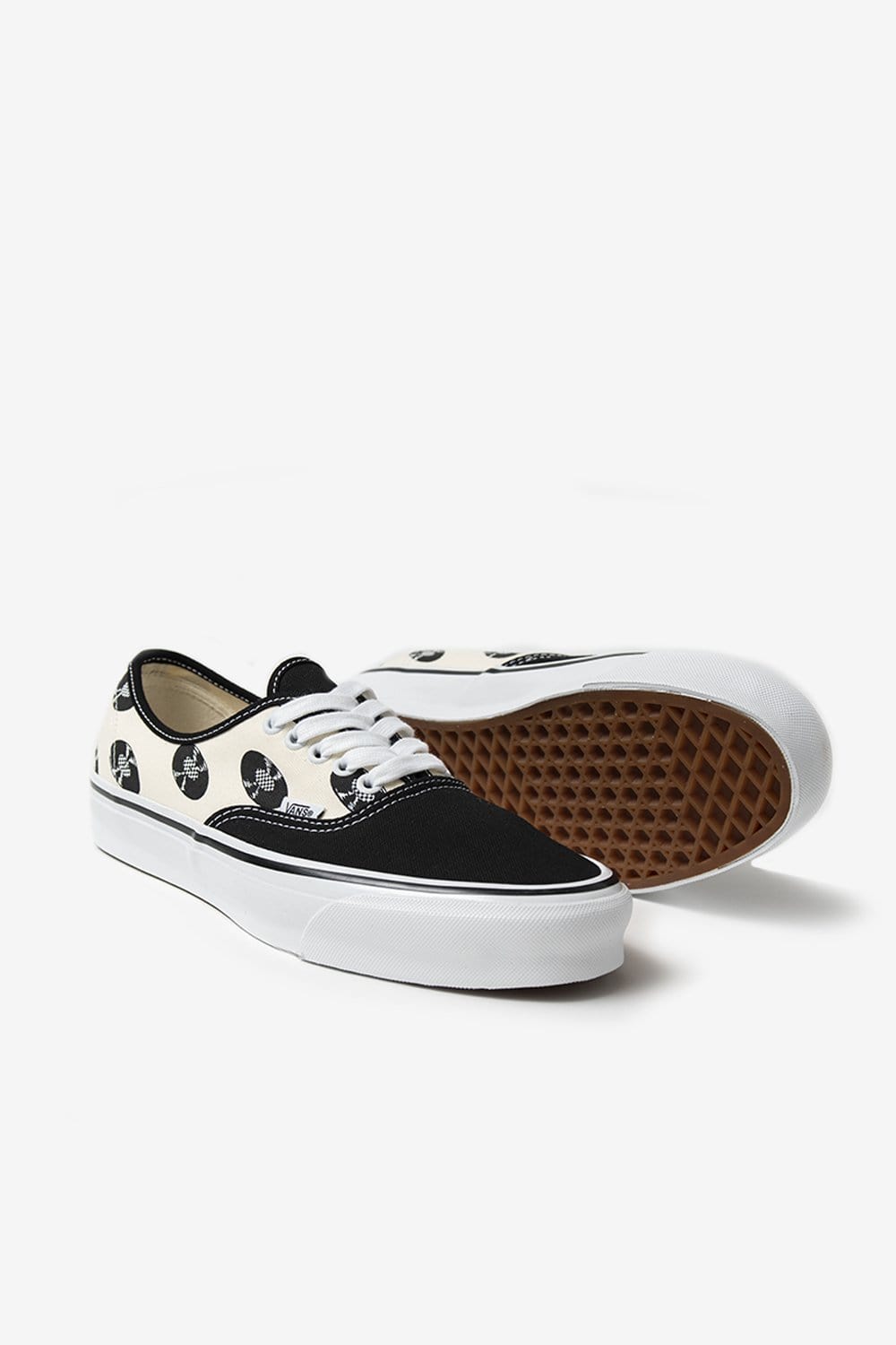 Vault by Vans OG Authentic LX Wacko Maria (Classic White/Records